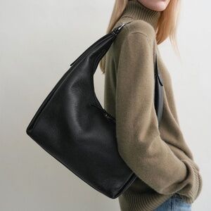 TOTEME Grained-leather hobo bag black